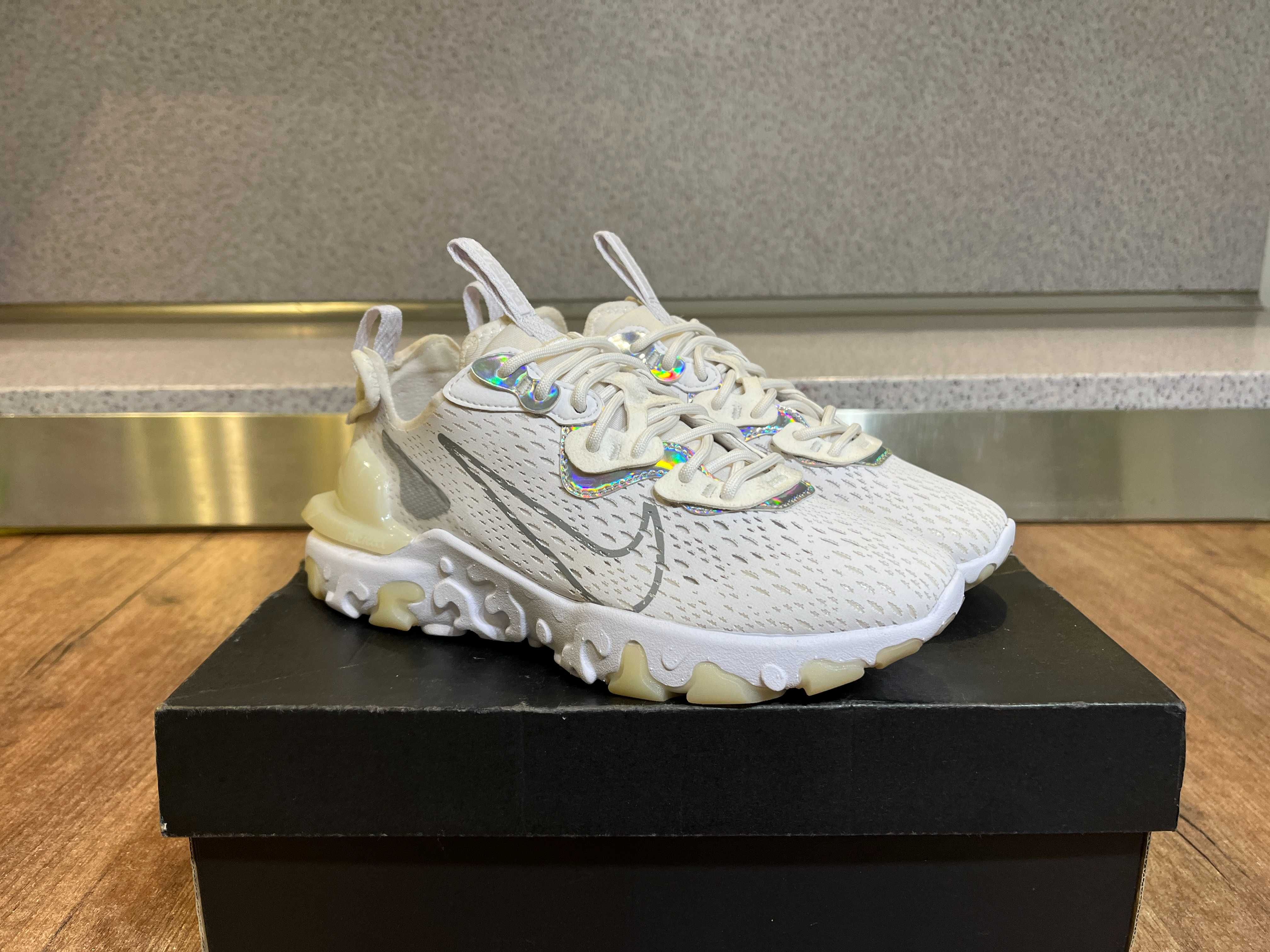 ОРИГИНАЛНИ *** Nike React VisionWhite Particle Grey