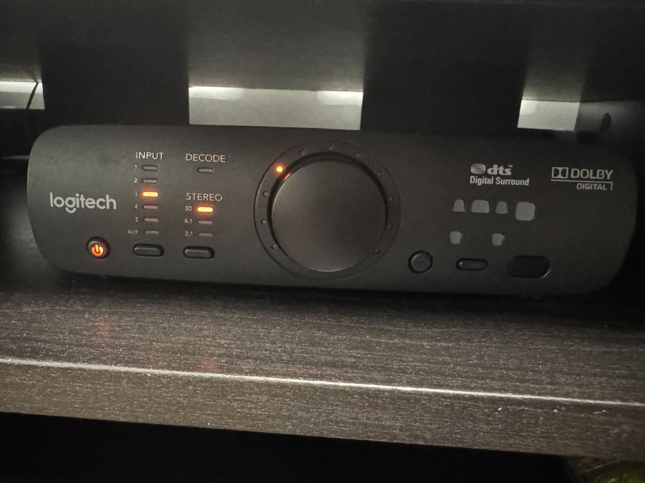 Boxe Logitech 5.1 Z906, 500W RMS