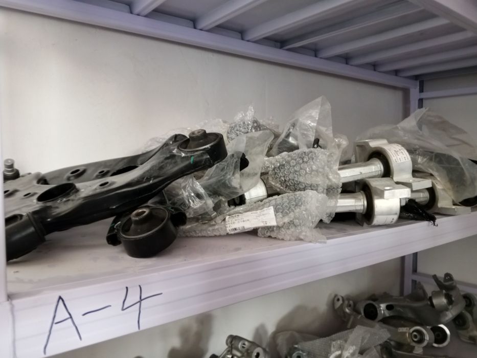 Leapmator C16 C10 orqa bagaj va eshiklari