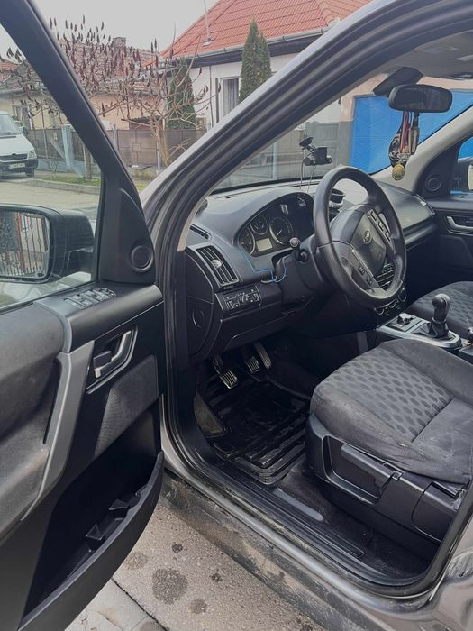 Vând land rover freelander 2