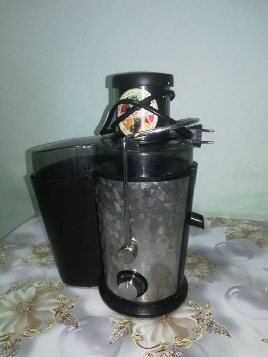 Соковыжималка работает идеально