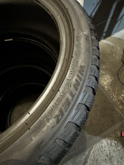 Set Complet 245/40 R19 | 275/35 R19 RSC MOE Pirelli Sottozero 3 M+S