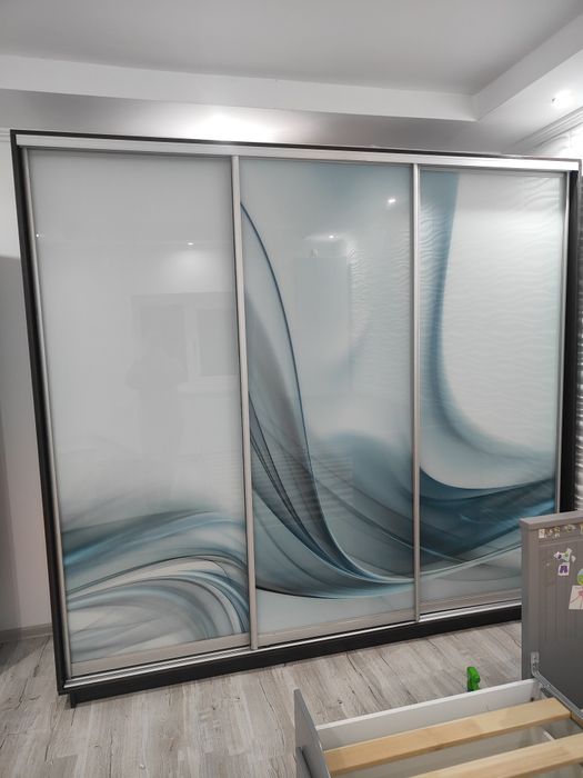 Mobila dormitor divan și dressing 3 uși