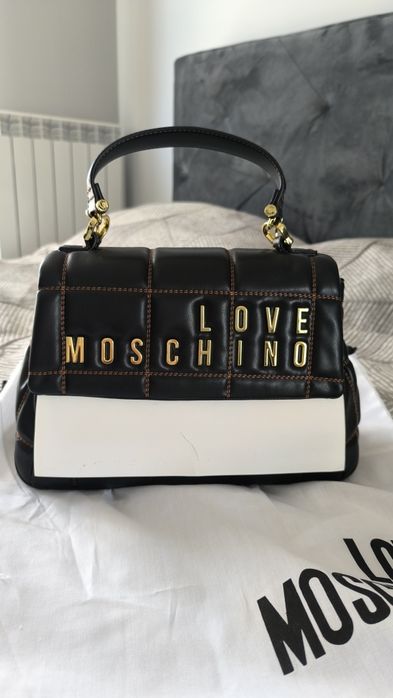 Нова чанта Love Moschino