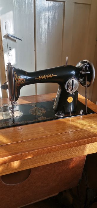 Стара шевна машина