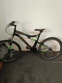 Bicicleta mountain bike