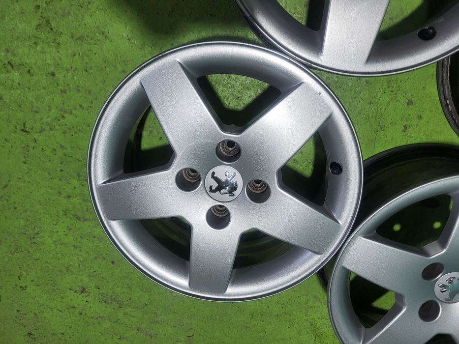 15 4x108 Peugeot лети джанти 4х108 пежо