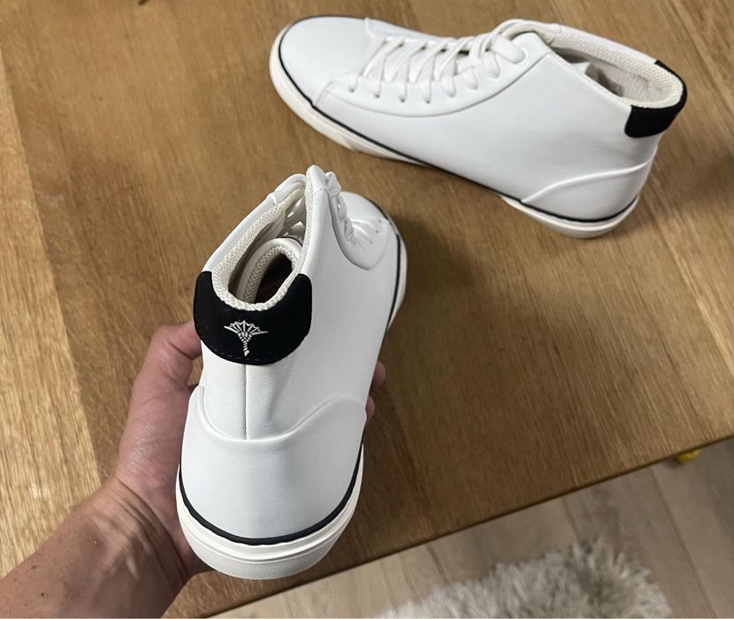 Adidasi/ Ghete JOOP produs Original Nou la pret Redus