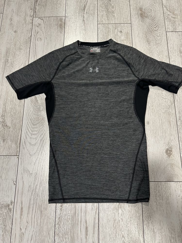 Under Armour тениска