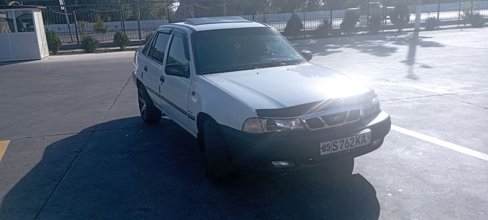 Nexia 1 1.6 sotiladi