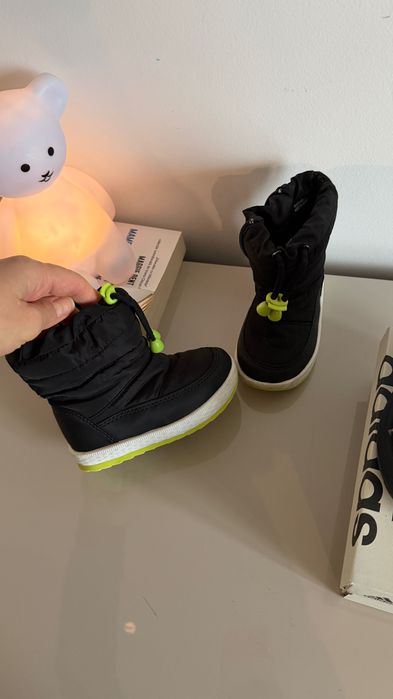 Ghetuțe Zara,mărimea 23+cadou(cizme zăpadă Sinsay,nr23)