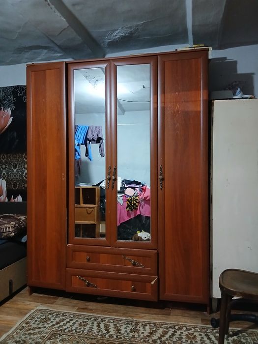 Продам шкаф в хорошем состоянии