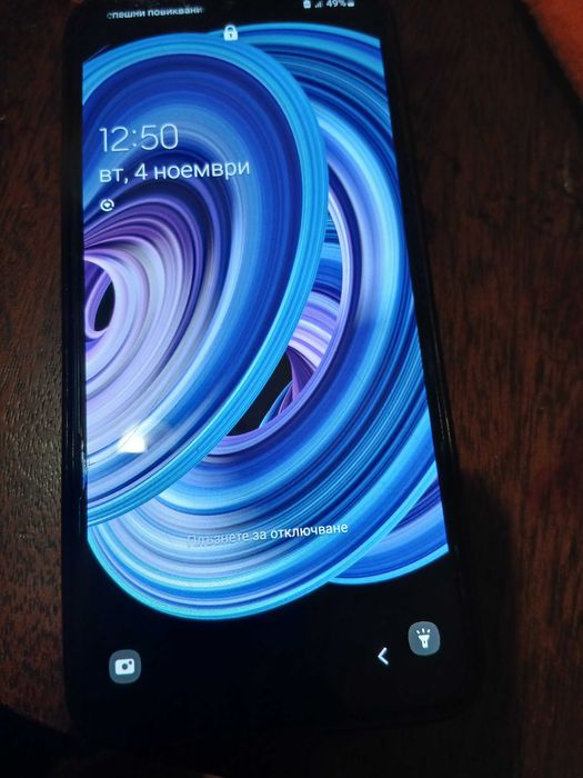 Продавам телефон samsung A30