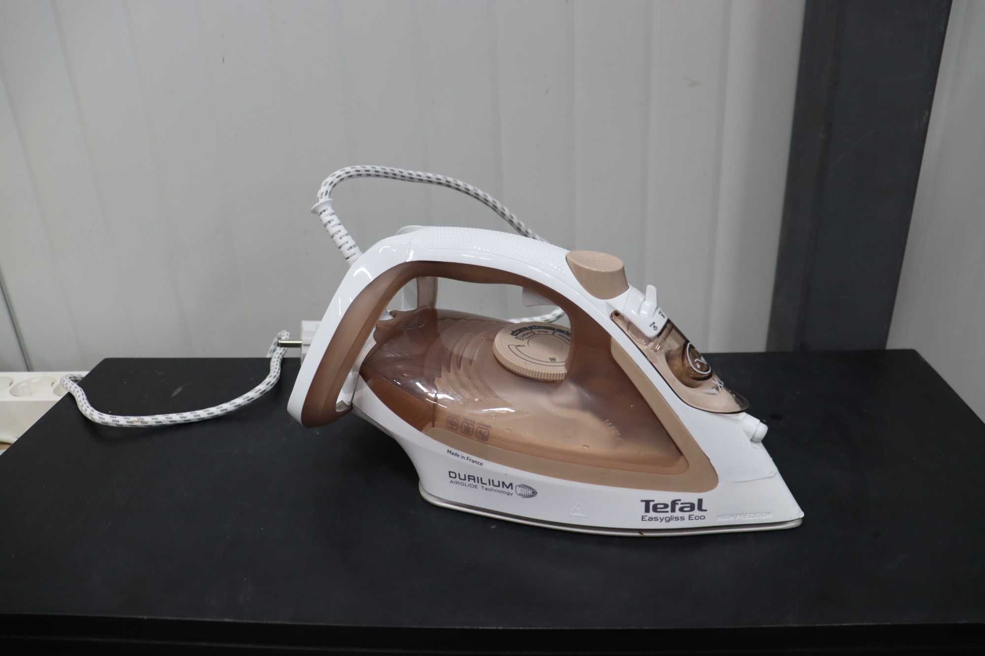 Парна ютия Tefal FV5780 Easygliss Eco 2800W 240g/min Durilium AirGlide