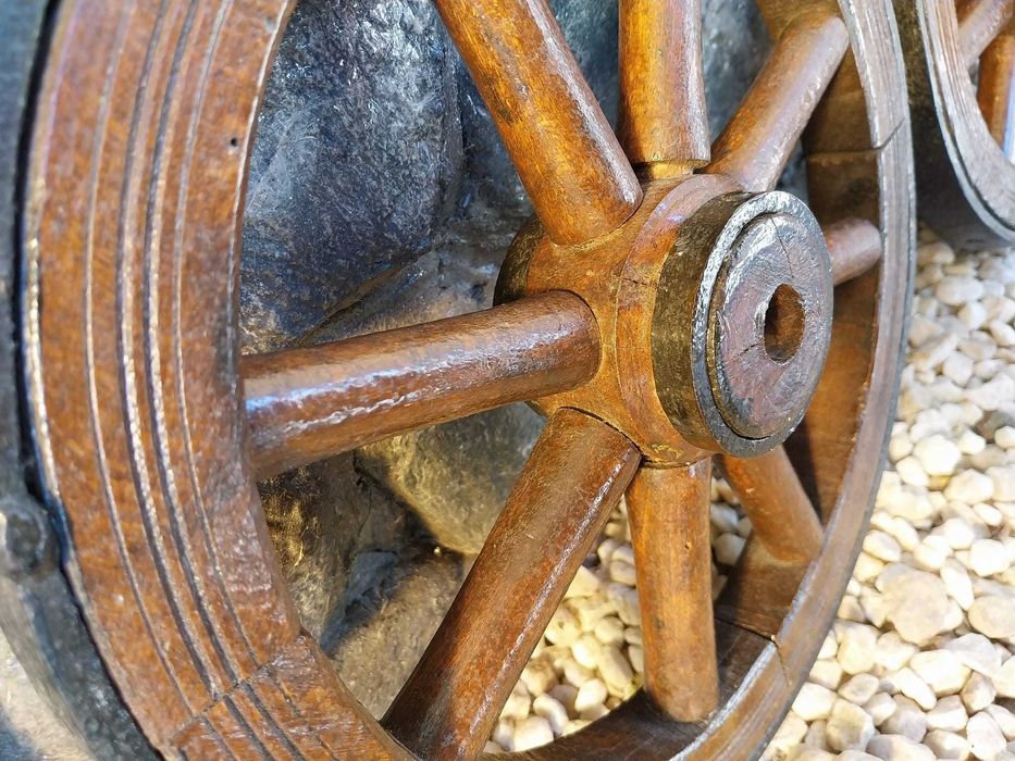 Roți de car în miniatură,