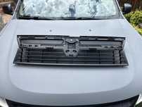 Grila dacia duster 2012