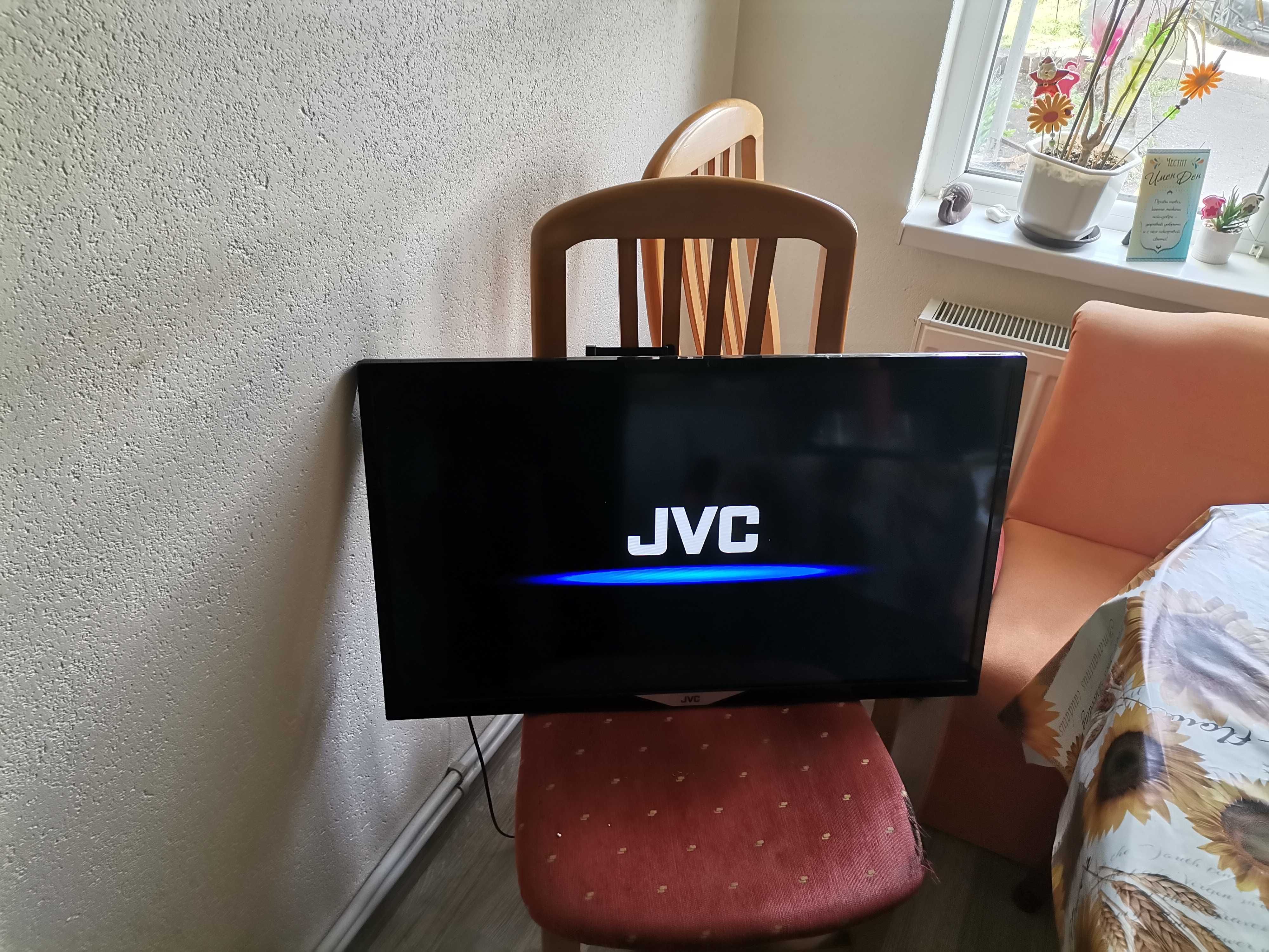 Телевизор JVC 32'