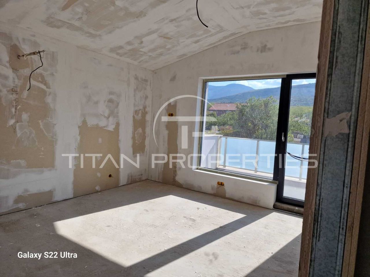 Продава се Къща в с. Брестник, Област Пловдив - 280 кв.м за 893 €/кв.м - Снимка #3