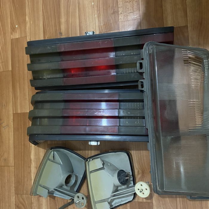 Фонари и поворотники мерс 190