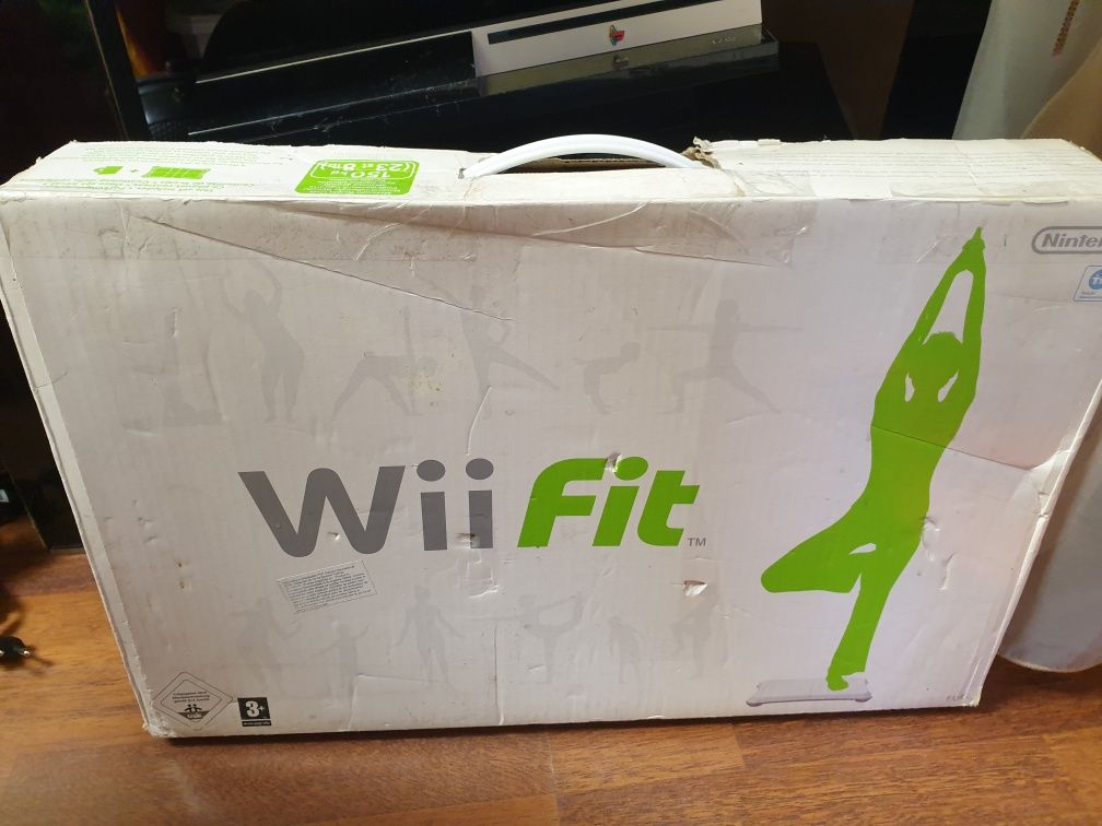 Consola Nintendo Wii + accesorii diverse