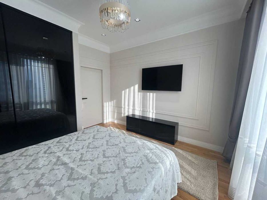 Дава се под наем Двустаен апартамент в София, Кръстова вада - 61 кв.м за 425 € - Снимка #1