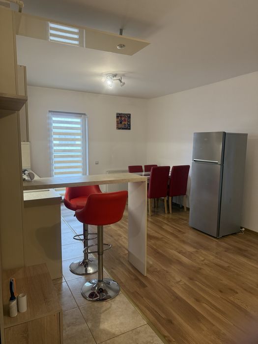 Inchiriez apartament 2 camere 46mp