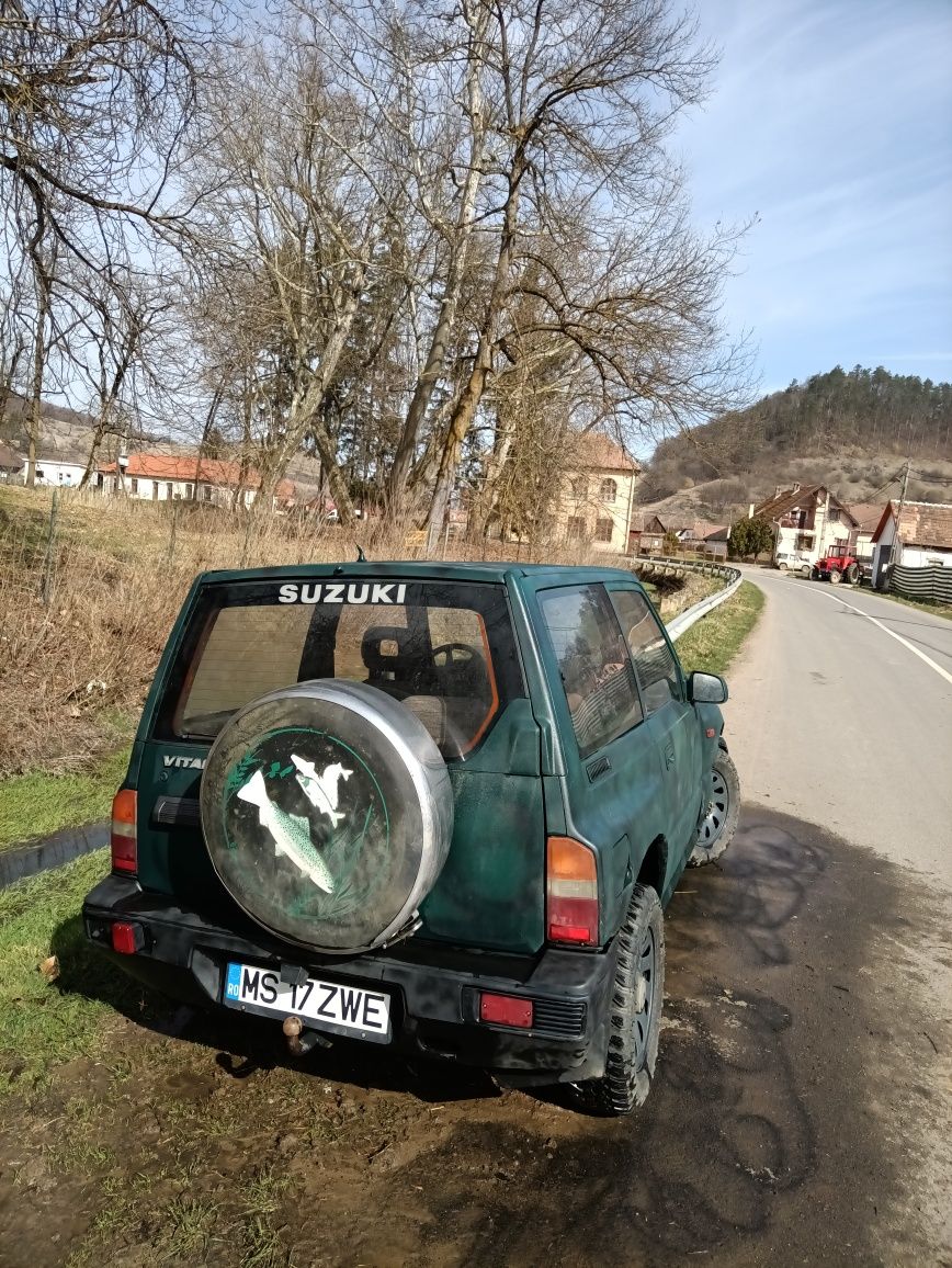 Suzuki Vitara la schimb cu tractor +diferență daca trebe