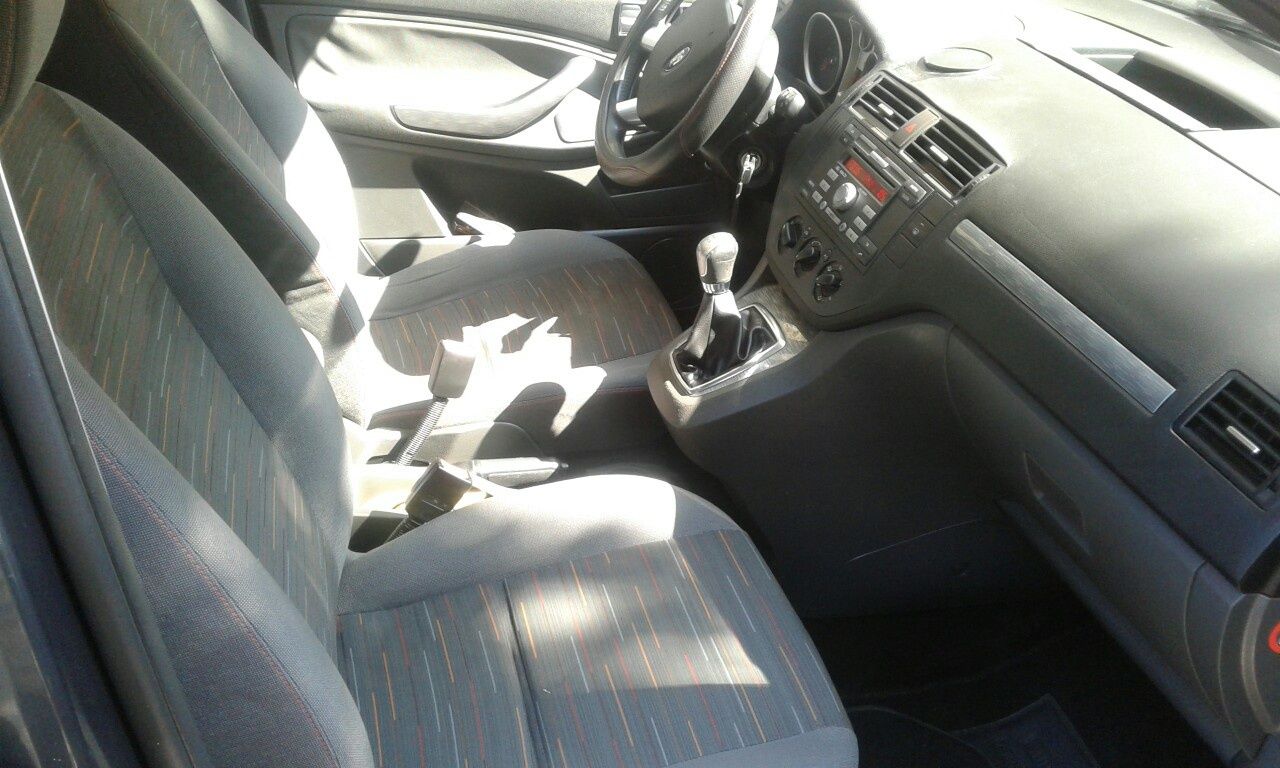 Продавам Ford C-max 1.6tdci