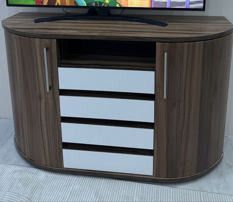 Комод б/у для спальни, для ТВ