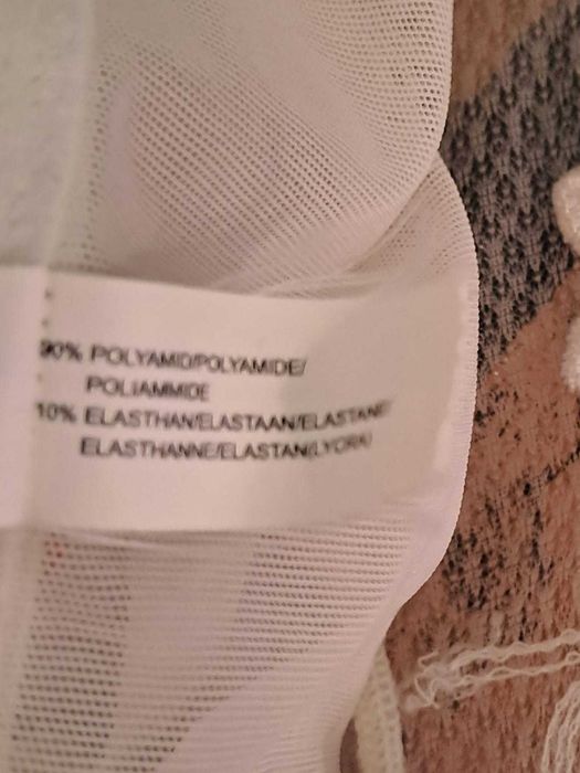 Bustieră albă din dantelă tip corset mărimea 80B