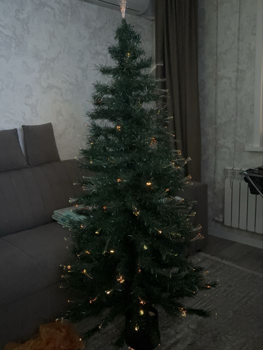 Продам ёлку  . . .