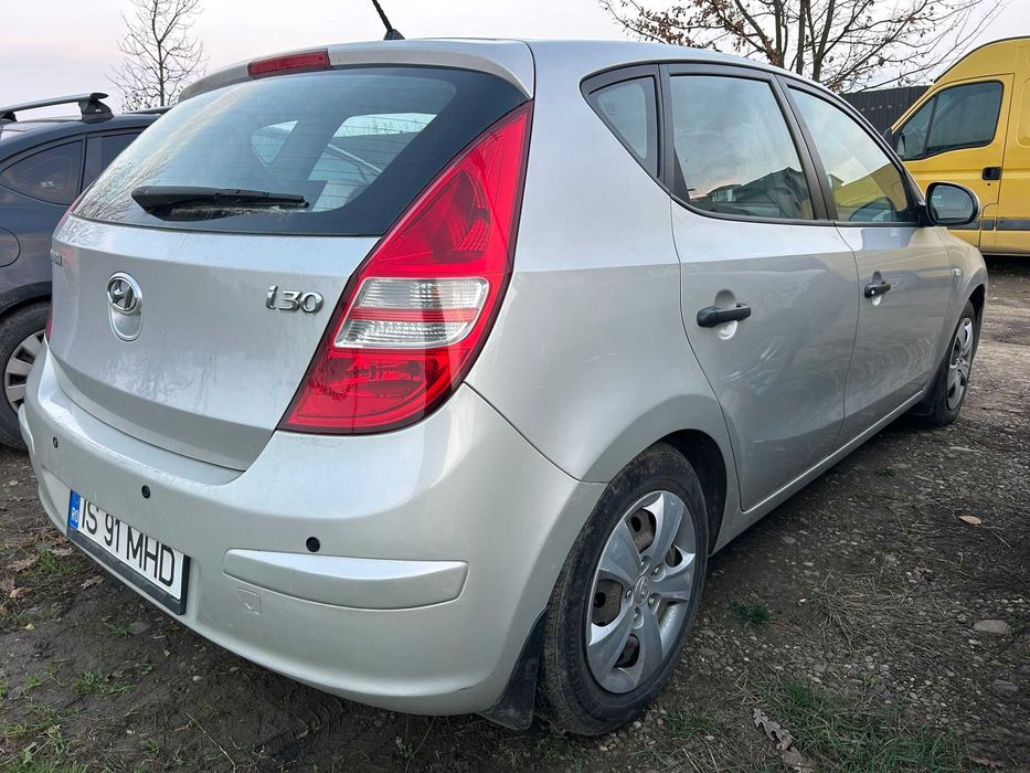 Hyundai i30 Edition 2010 – mașina perfectă pentru familie și navetă