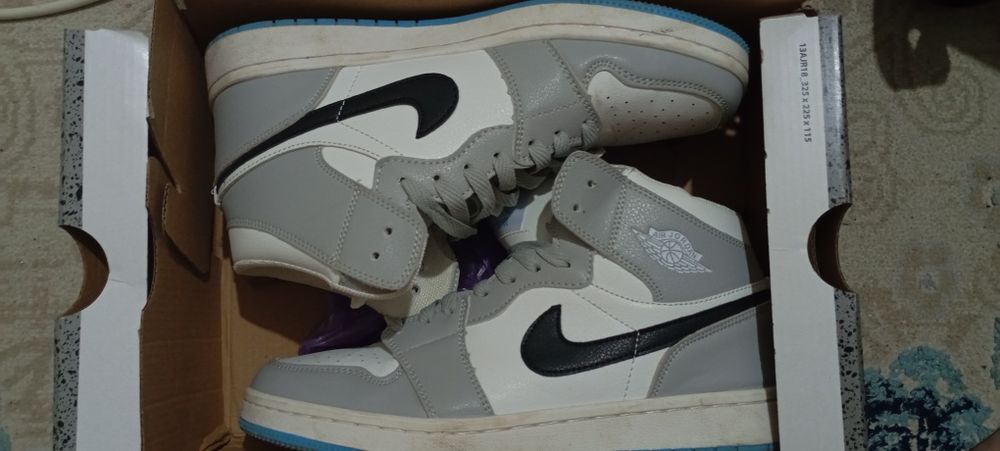 продам кросовки.