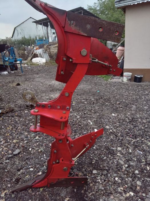 Vând cormane complete cu suport.Marca:Vogel Noot.Stare noua.