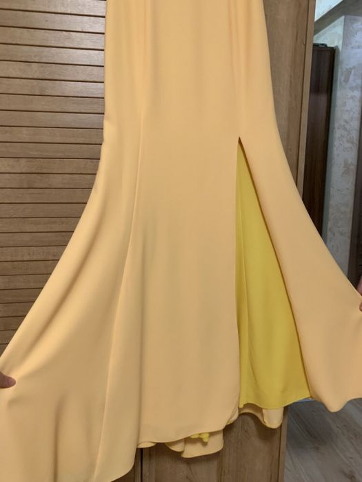 Ново! Официална дълга рокля в жълто