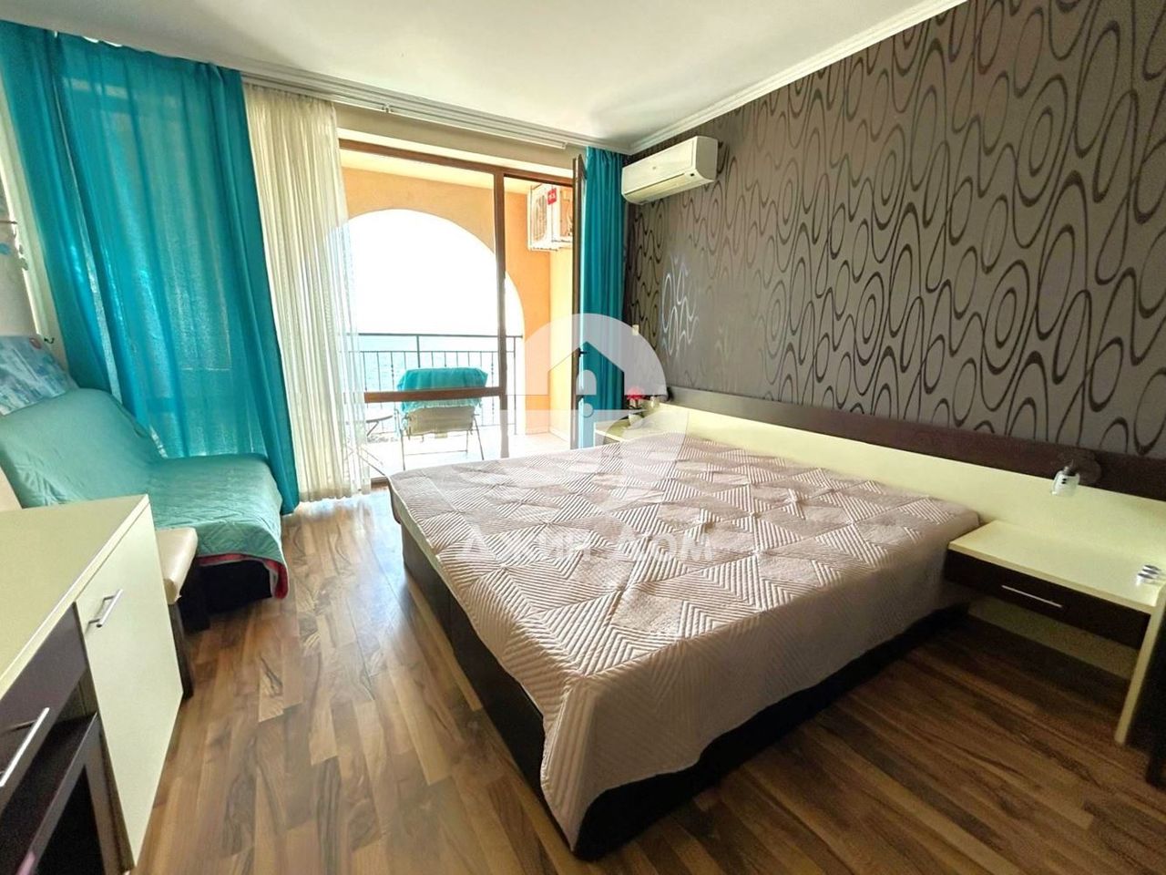 Продава се Едностаен апартамент в Свети Влас - 39 кв.м за 1847 €/кв.м - Снимка #1