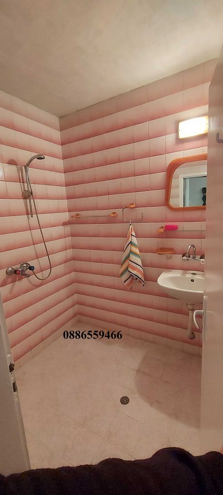 Продава се Тристаен апартамент в Варна, Червен площад - 126 кв.м за 1921 €/кв.м - Снимка #10