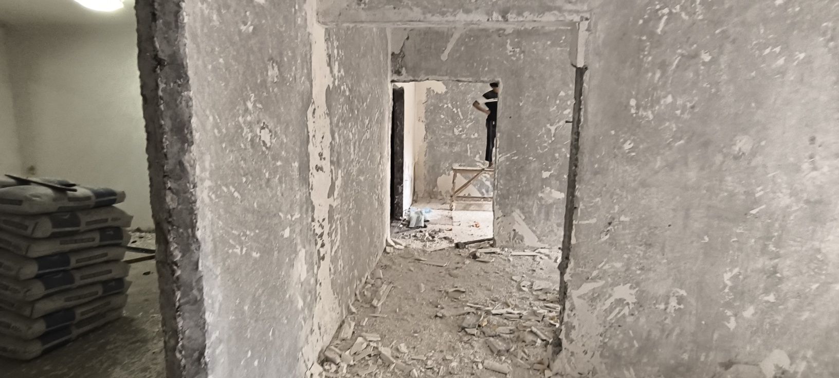 DE Mantaj
Ломаем стены бетонные
Ломаем стены к