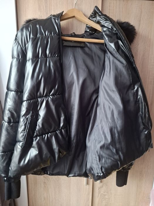 Дамско черно яке