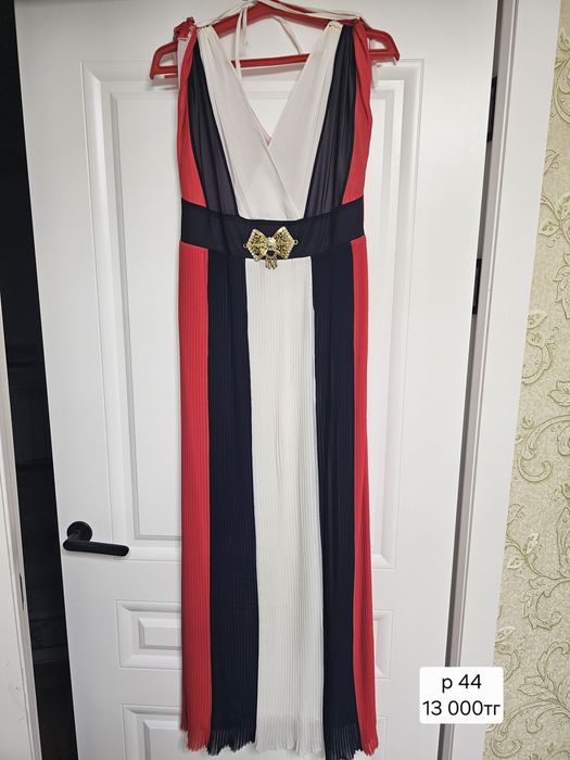 Вечерние платья,