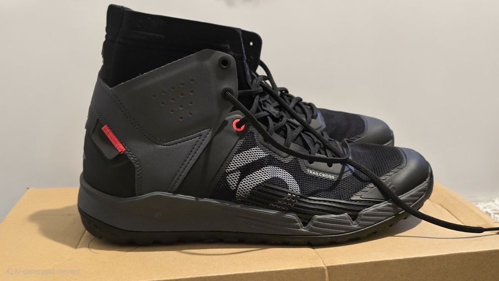Adidasi FiveTen x Adidas Trailcross mid