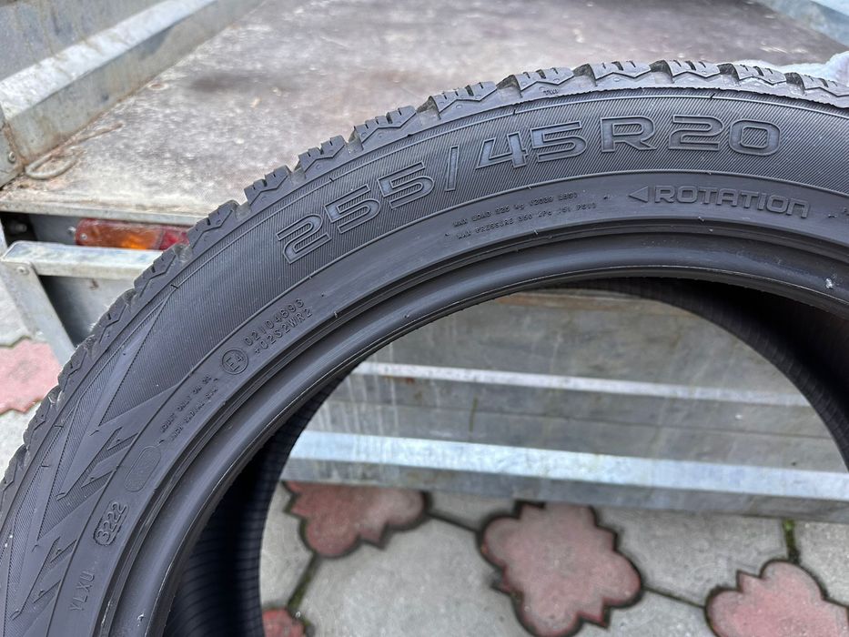 Anvelope iarnă Nokian 255/45/20 dot 2022 Q5 Audi
