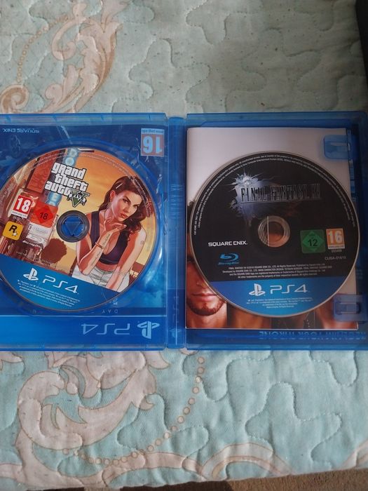 Se vinde PS 4 de 500g