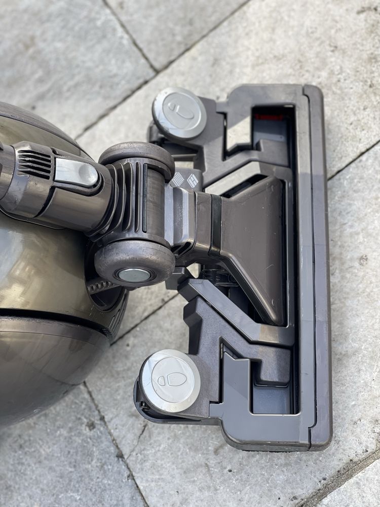 Прахосмукачка DYSON DC 52