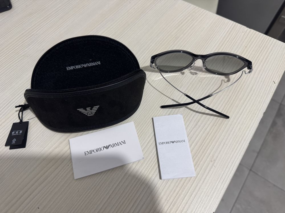 NOU Ochelari dama Emporio Armani EA4220 6106/11