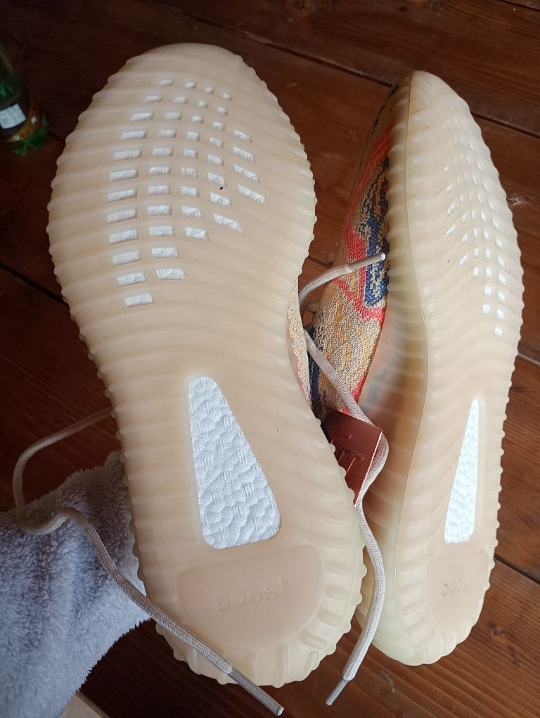 Yeezy Boost 350 V2 MX Oat