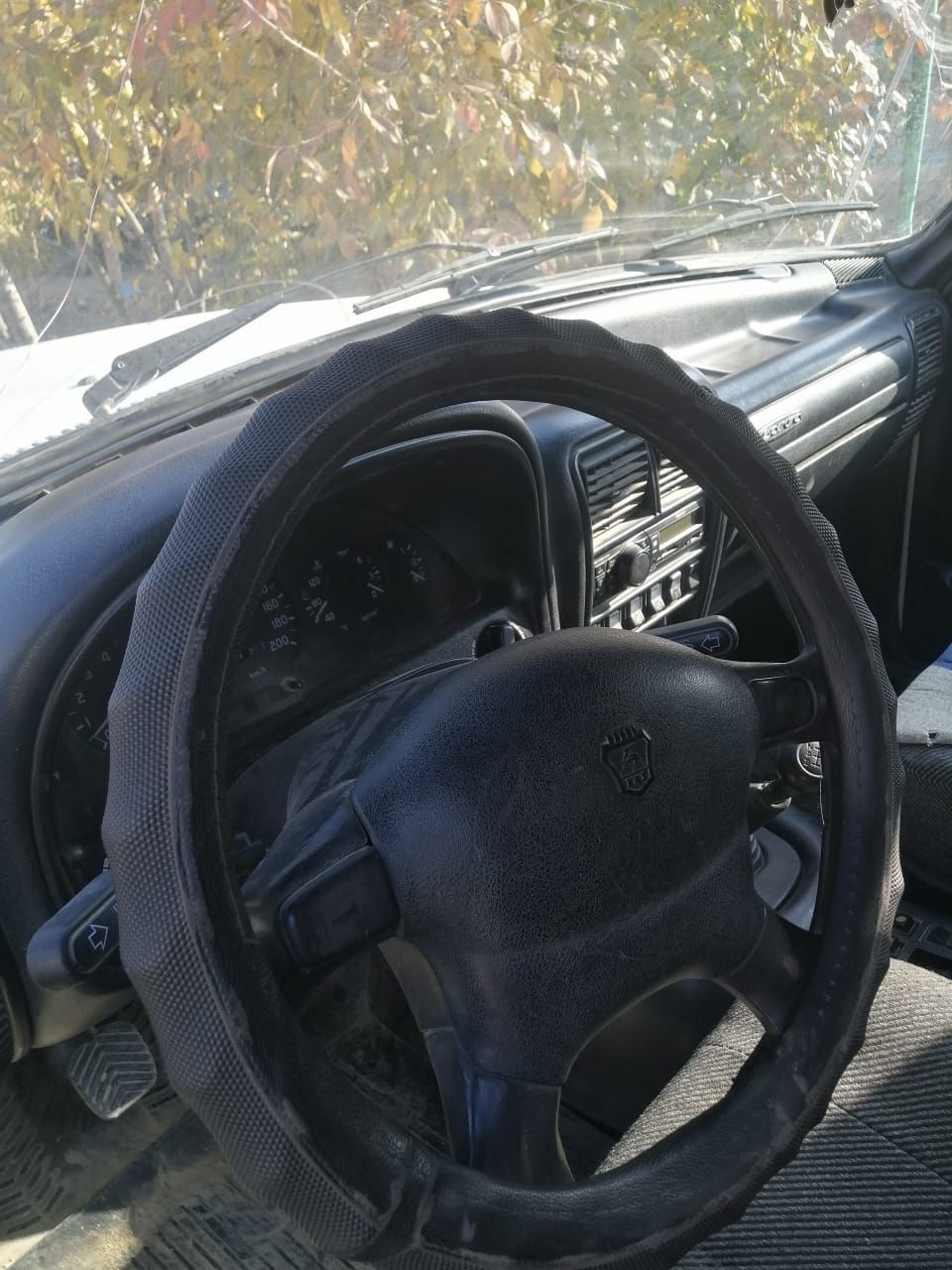 Volga 3110 sotiladi