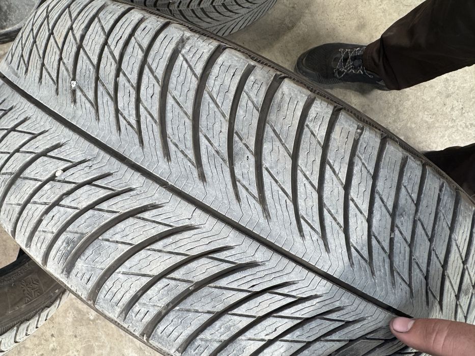Anvelope michelin 235/55/19