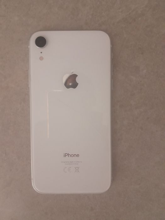 Айфон XR белого цвета