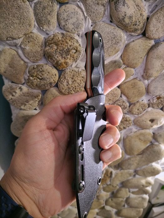 Нож за врат нож за скрито носене